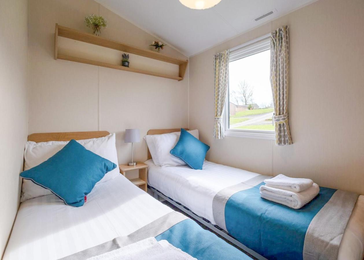 Hotel Docker Holiday Park à Carnforth Extérieur photo